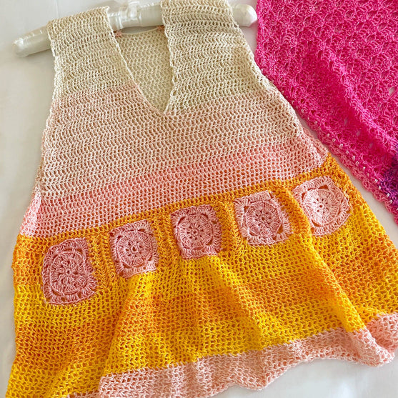 Peony Peplum - Top
3