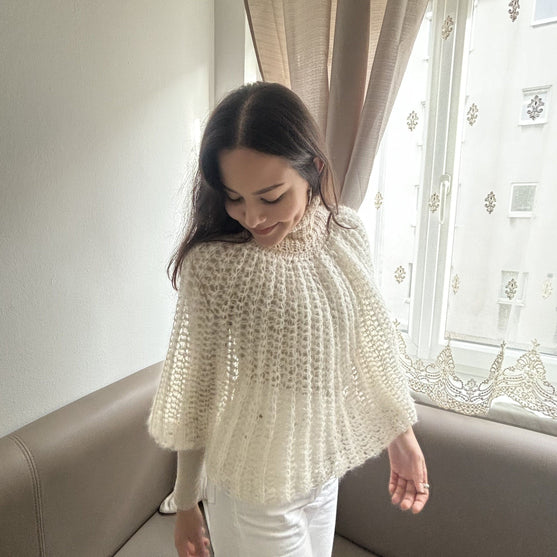 Daphne - Cape
3