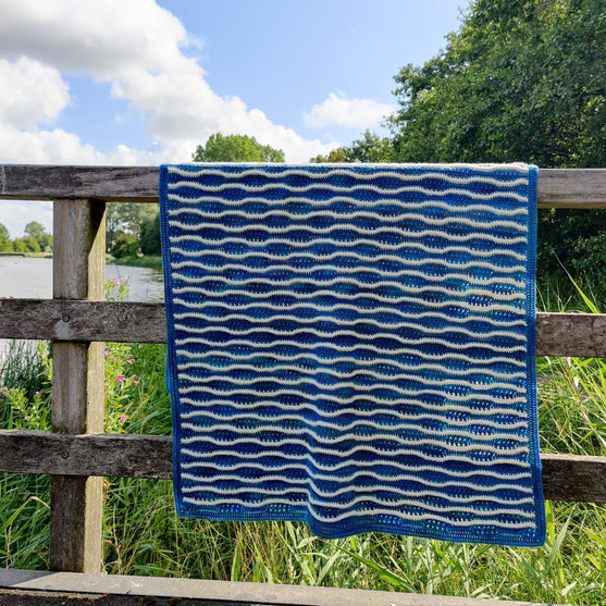 Dancing Wave Crests - Blanket
1