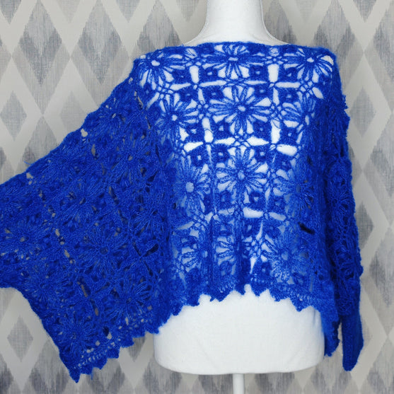 Blush Blossom - Poncho
2