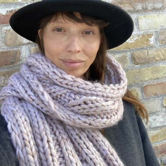 Freddie - Scarf
1