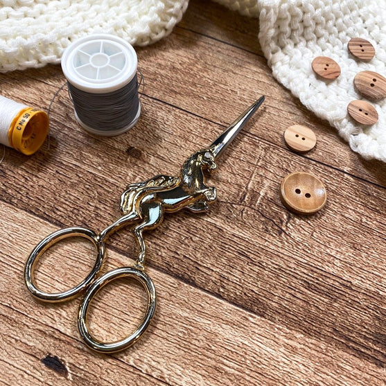 Scissors - Unicorn - Hobbii
2