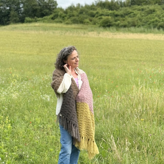 Suri - Shawl
4