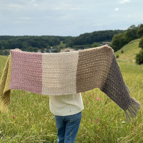 Suri - Shawl
7