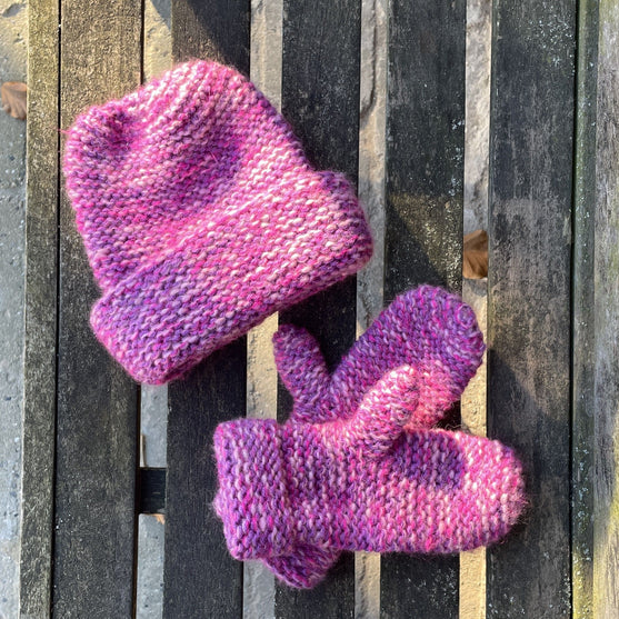 Ultra Easy Garter Stitch Beanie - Bonnet
4