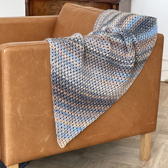 Lacy Afternoon - Châle au crochet tunisien
2