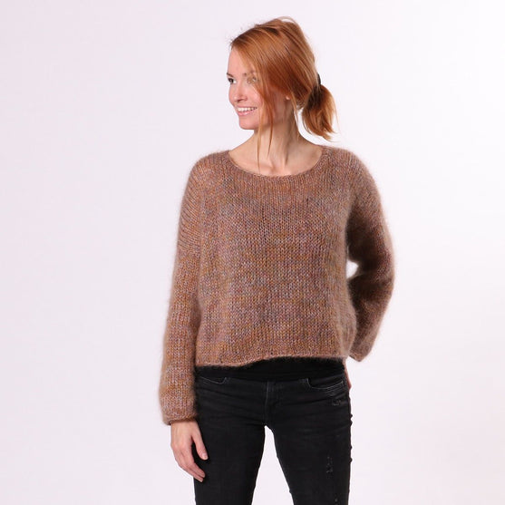 Lina Sweater
6