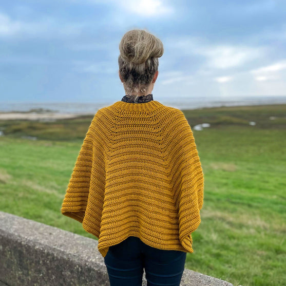 Kind Embrace - Capelet
2