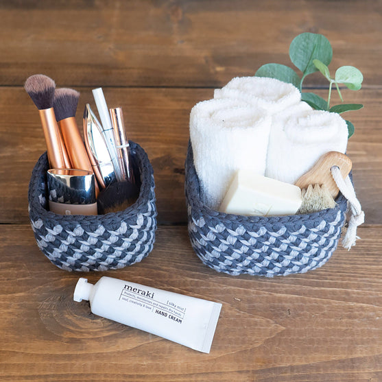 Oblique Lines Stripes - Square baskets
2