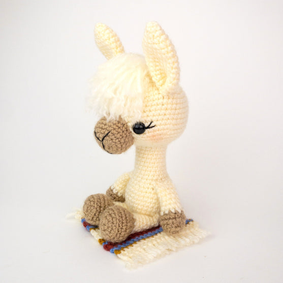 Lucy le Lama
3