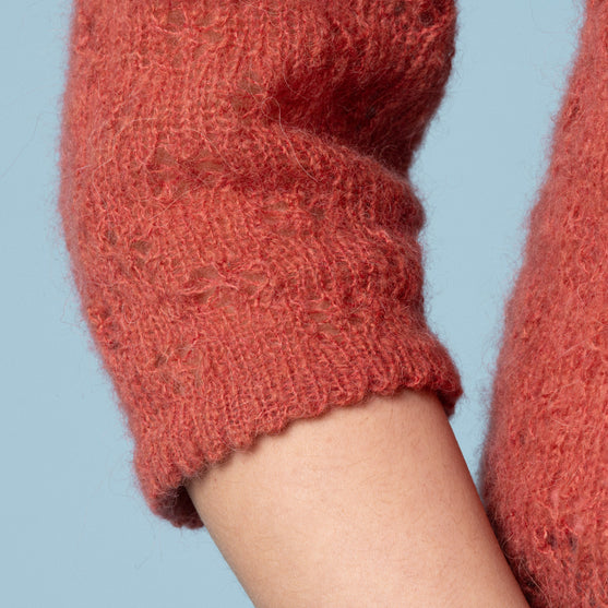 Martha - Blouse with lace pattern
5