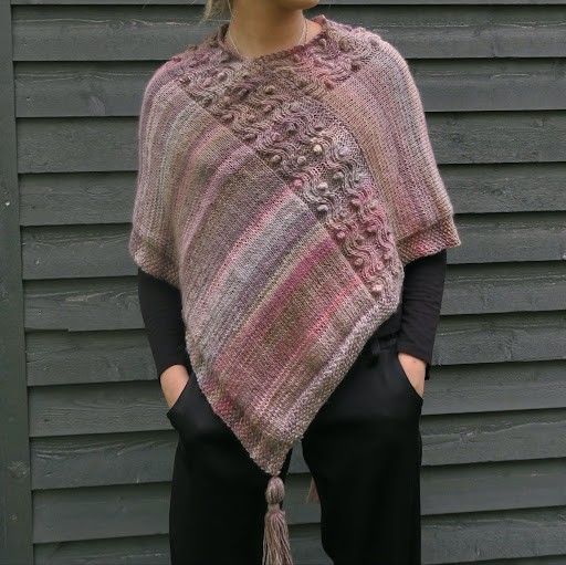 Nancy - Poncho
1