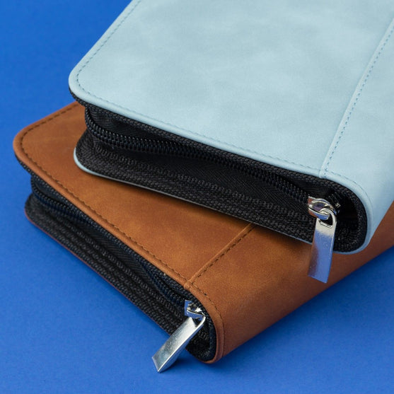 Organiseur en cuir PU avec poches zippées - Hobbii
6