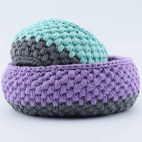 Hæklet Ribbon Kurv
2