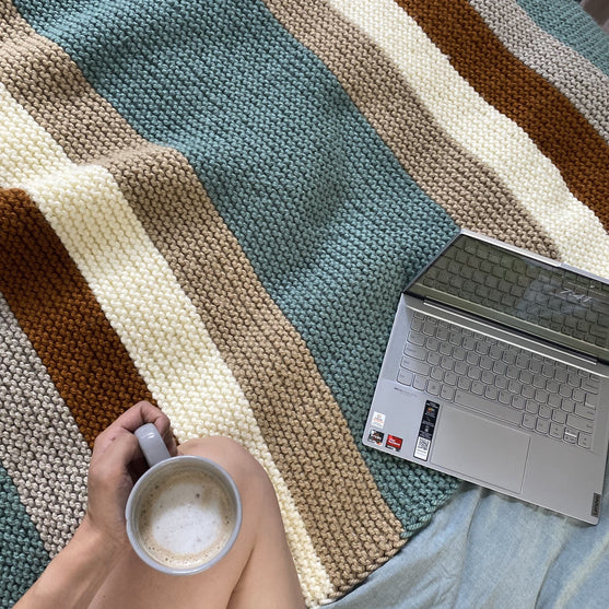 Snuggle Together - Throw blanket
4