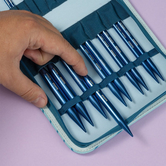 Stellar Interchangeable Circular Needle Set Deluxe - Sapphire - Hobbii
2