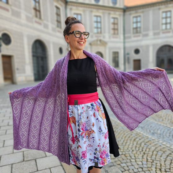Vronerl - Shawl
1