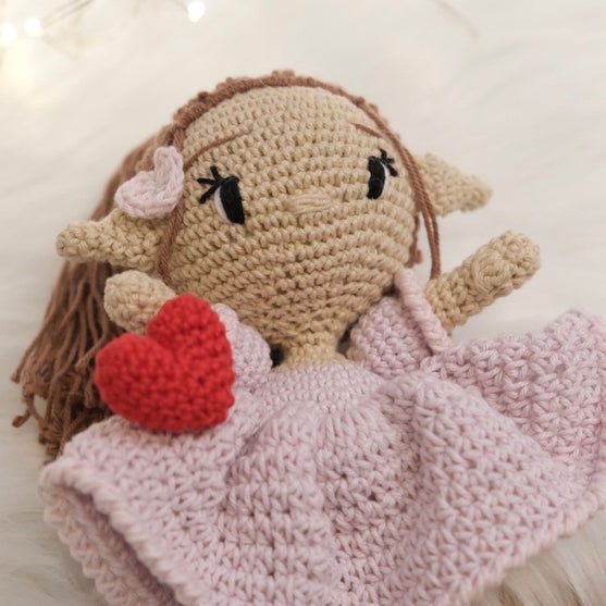 Valentina - Doll
4