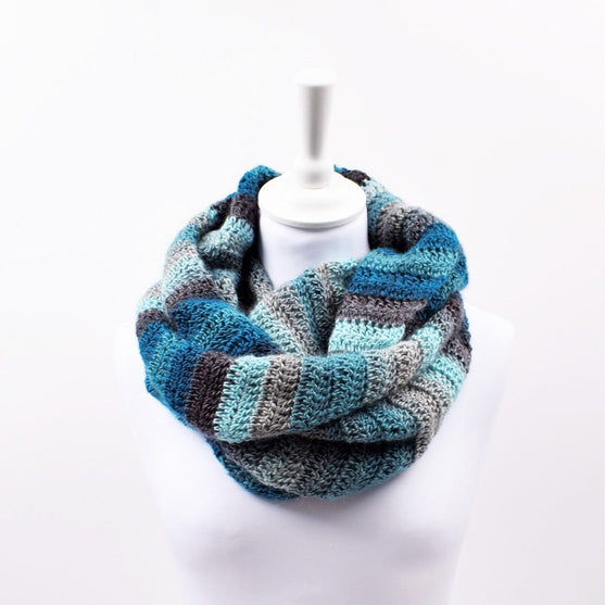 Châle pointe à pointe - Manarola
5