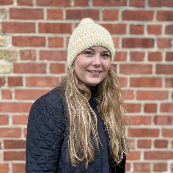 Tweed Bonnet
5