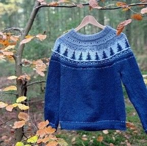 Fluffy Winterday - Sweater
1
