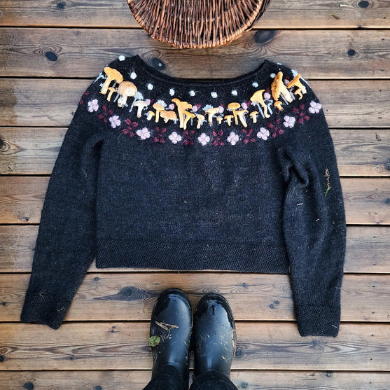 Woodland - Sweater
7