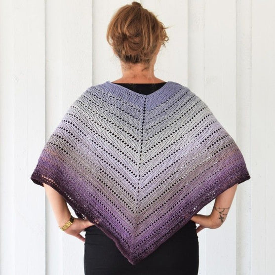 

Classical Attitude Poncho – Adulte
1