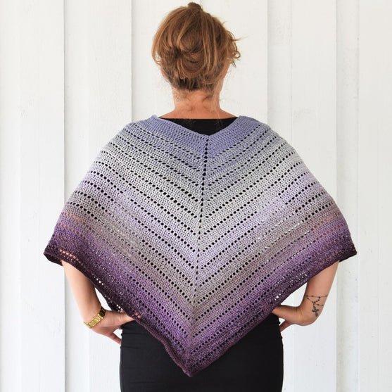 

Classical Attitude Poncho – Adulte
3