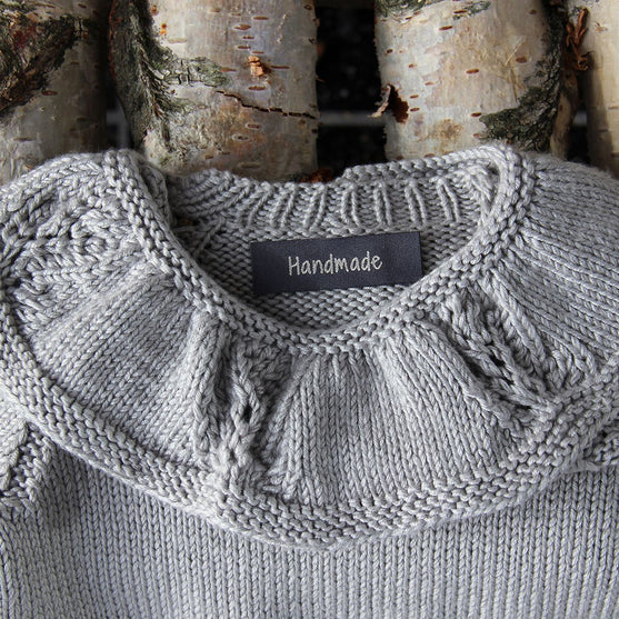 

Blouse - Classic
7