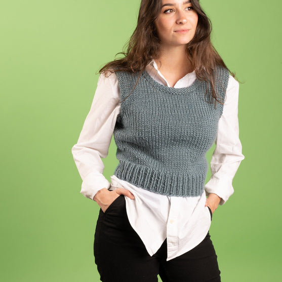 

Vivi - Cropped Vest
6