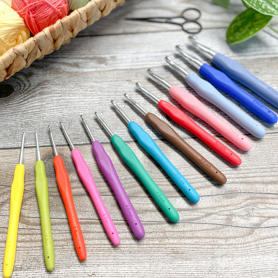 

Easy Touch Crochet Hook - Hobbii
2