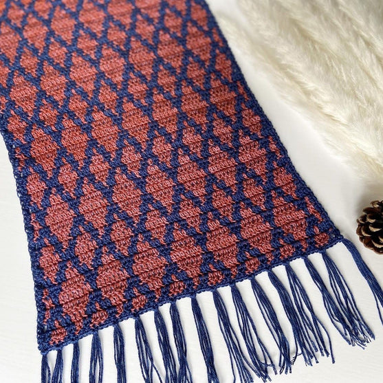 

Kites - Scarf
1