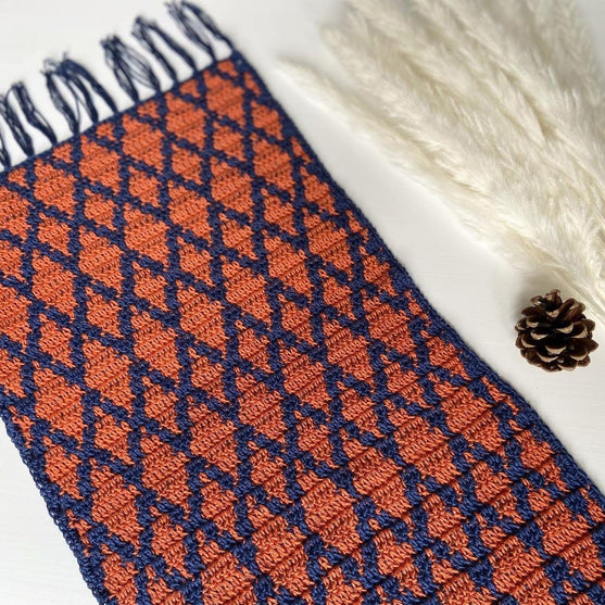 

Kites - Scarf
3