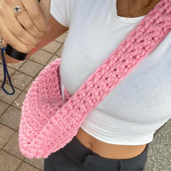 

Trendy Crossbody Bag
1