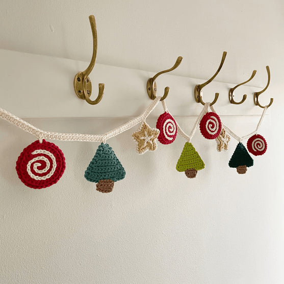 

Candyland - Christmas Garland
5