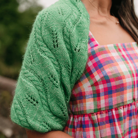 

Hiedra Shawl - Wrap with Leaf Motif
3