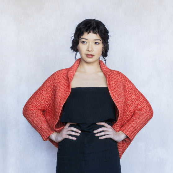 

Vatra - Cabled Shrug
2