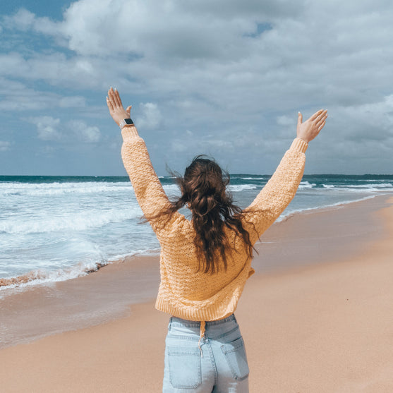 

Conch - Cardigan and Top
6