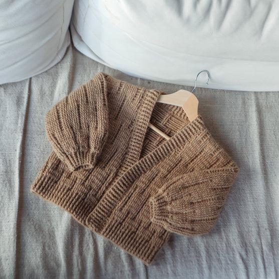

Big Hug Junior - Children’s Cardi
2
