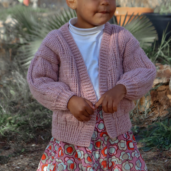 

Big Hug Junior - Children’s Cardi
7