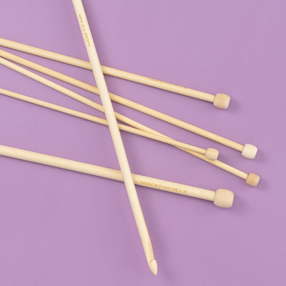 

Bamboo Tunisian Crochet Hook Set - 25 cm (9.8 in) - Hobbii
6