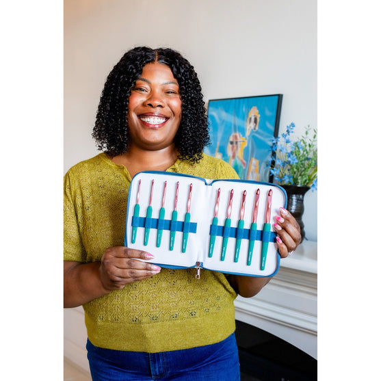 

Crochet Hook Set - Hobbii X TL Yarn Crafts
2