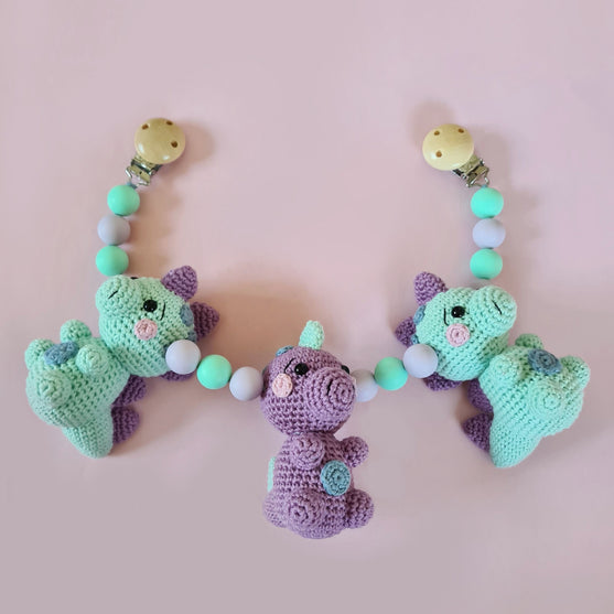 

Dino Pram Chain
1