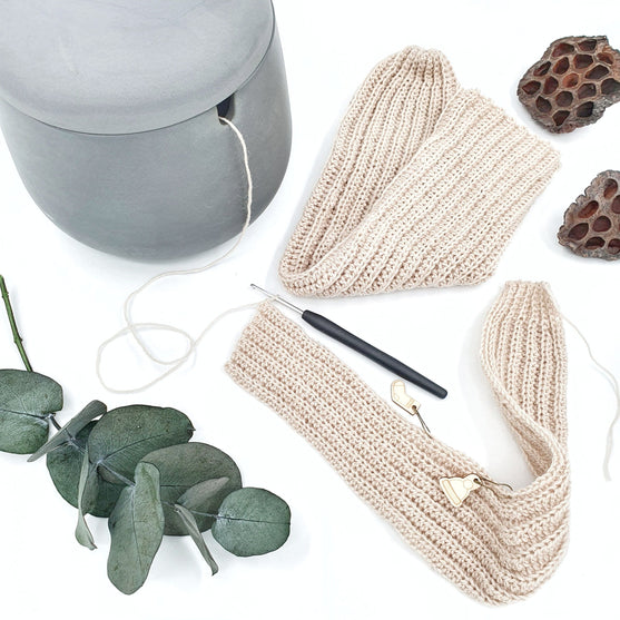 

Easy Breezy Ribbing Socks
2