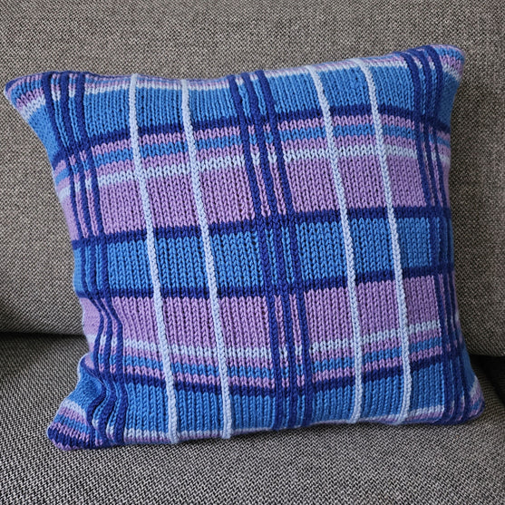 

Tern - Pillow
2