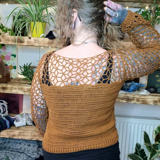 

Asanoha - Blouse
3