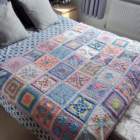 

Cwtch - Blanket
4