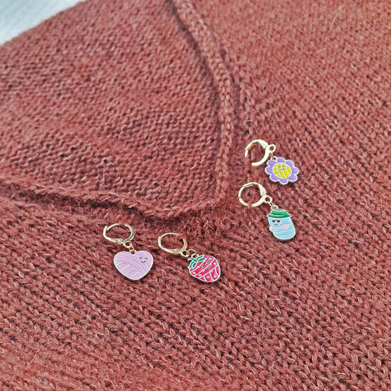 

Stitch Markers - Yarniis - Hobbii
2