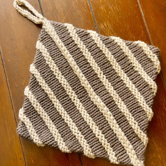 

Ridgepine - Potholder
3