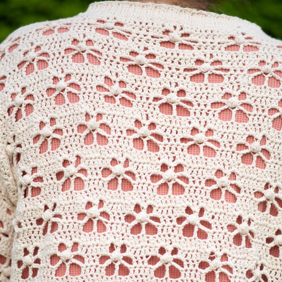 

Floral - Cardigan
10